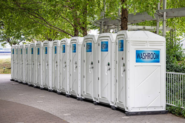 Best Porta potty services near me  in Elyria, OH