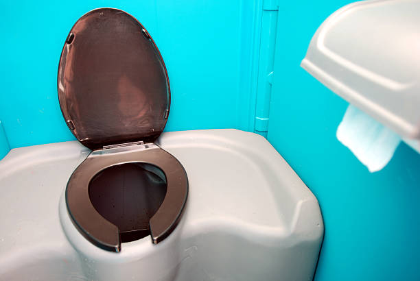 Best Temporary restroom rental  in Elyria, OH