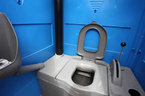 Best Portable restroom trailer rental  in Elyria, OH